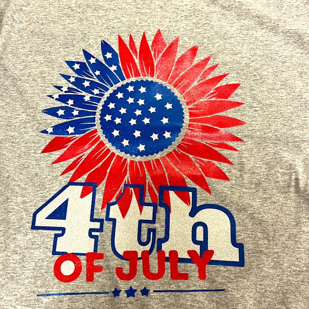 Super cute July 4th T-Shirt all sizes available!  Can order Multiple shirts!!!
